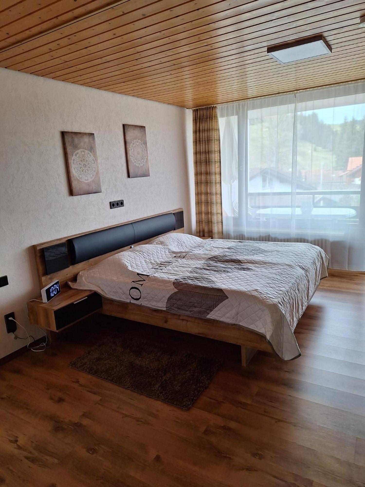 Schoene 2 1/2 Zimmer Ferienwohnung In Oberstaufen - Hoamatle - ภายนอก รูปภาพ